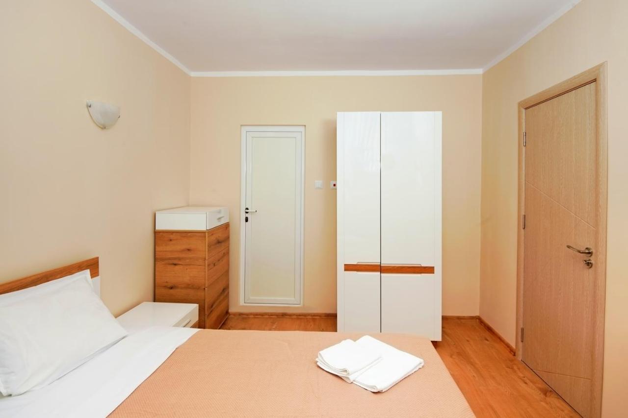 Hotel House With Garden Pomorie Esterno foto