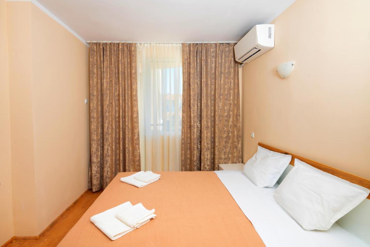 Hotel House With Garden Pomorie Esterno foto