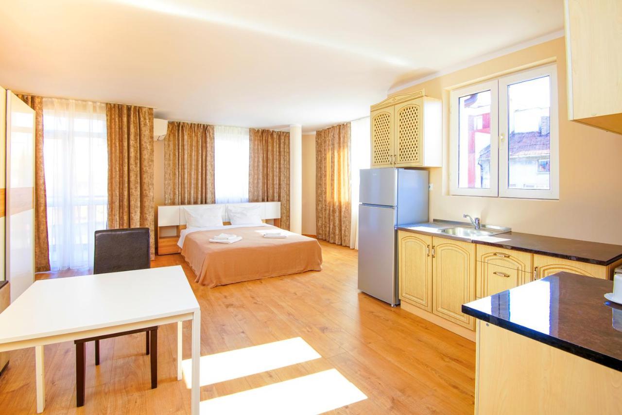 Hotel House With Garden Pomorie Esterno foto