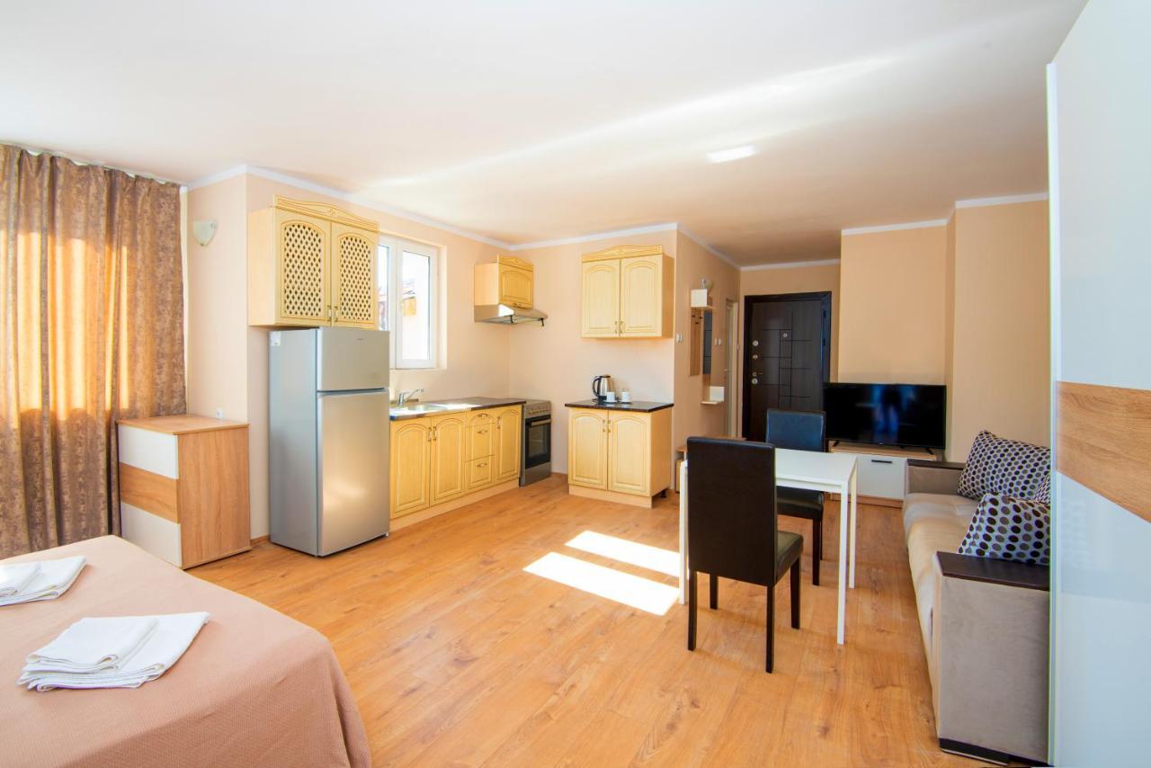 Hotel House With Garden Pomorie Esterno foto