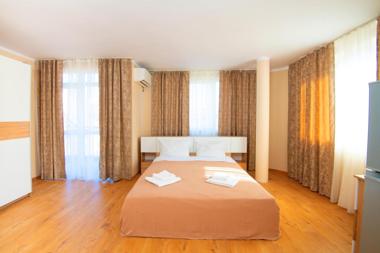 Hotel House With Garden Pomorie Esterno foto